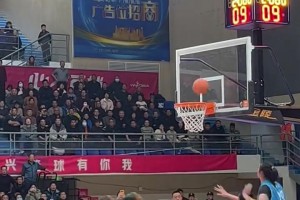 张子宇迎来wcba首秀！