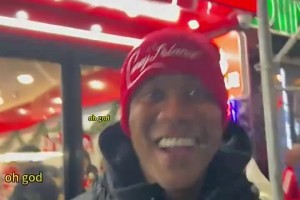 🎶在美国也能喝到中国饮品！马布里探店时代广场蜜雪冰城！